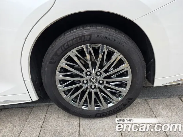 Lexus LM 2025 — фото 14