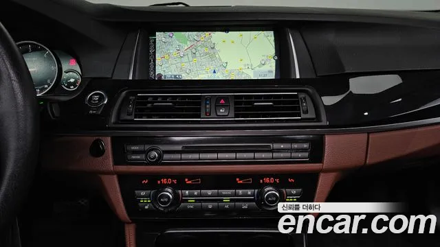 BMW 5-Series 2016 — фото 14