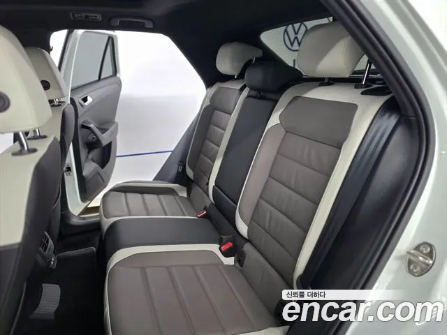Volkswagen T-Roc 2022 — фото 20