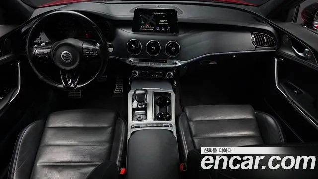 Kia Stinger 2019 — фото 10