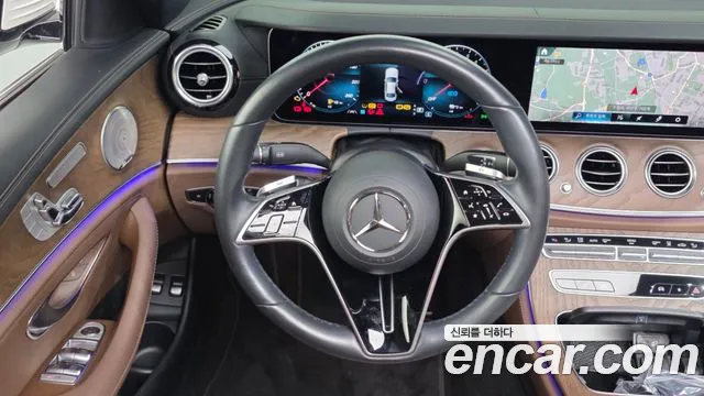 Mercedes-Benz E-Class 2022 — фото 19