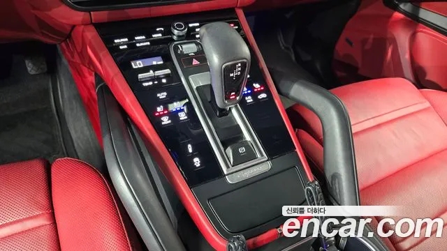 Porsche Cayenne 2023 — фото 12