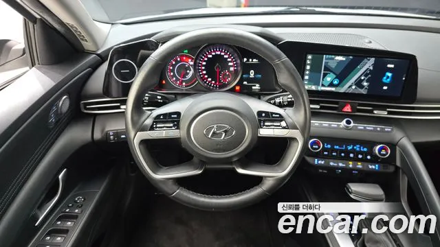 Hyundai AVANTE 2023 — фото 18