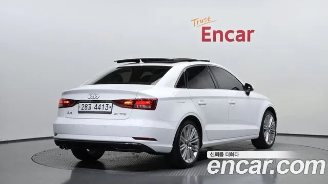 Audi A3 2018 — фото 2