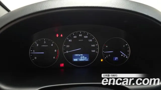 Hyundai Starex 2016 — фото 8