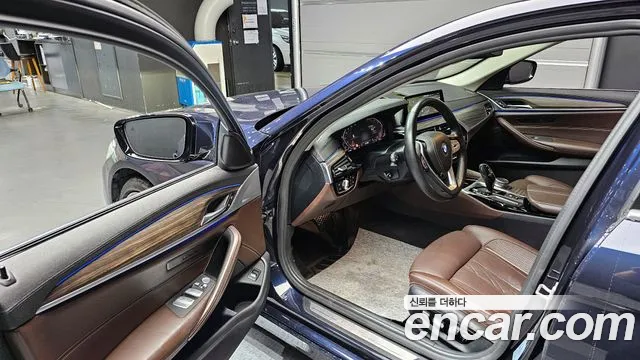 BMW 5-Series 2020 — фото 13