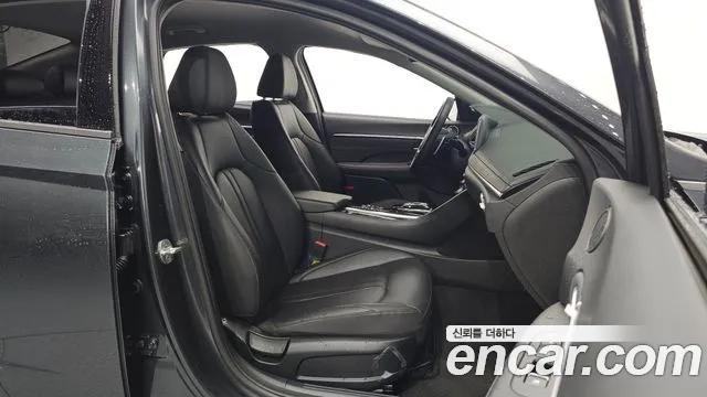 Hyundai Sonata 2022 — фото 10