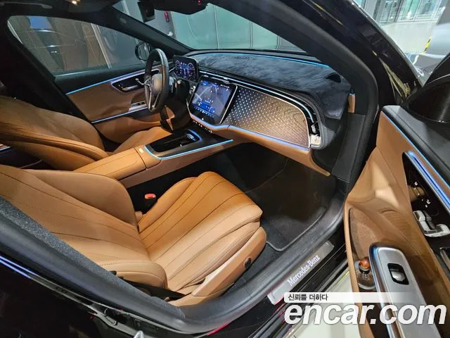 Mercedes-Benz E-Class 2024 — фото 13