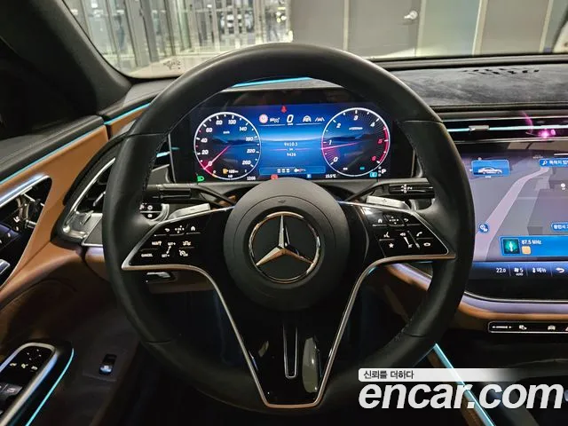 Mercedes-Benz E-Class 2024 — фото 14