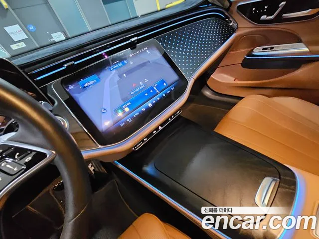 Mercedes-Benz E-Class 2024 — фото 16