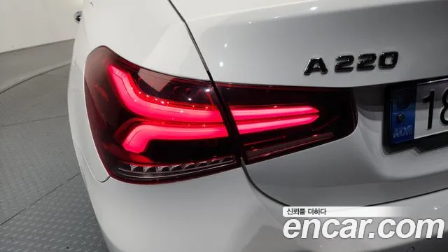 Mercedes-Benz A-Class 2022 — фото 9