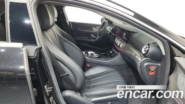 Mercedes-Benz CLS-Class 2019 — фото 16