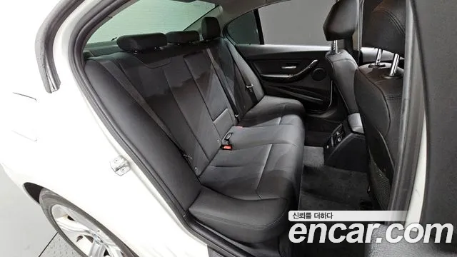 BMW 3-Series 2015 — фото 11