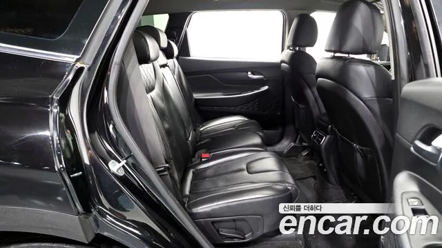 Hyundai Santafe 2021 — фото 12