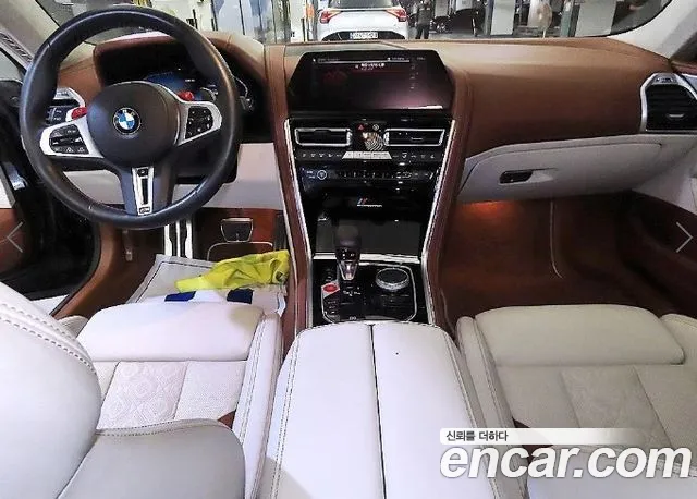BMW M8 2022 — фото 10