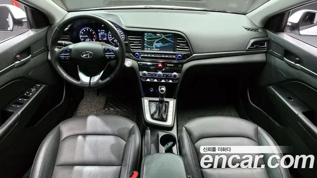 Hyundai AVANTE 2020 — фото 10