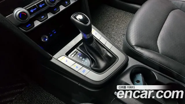 Hyundai AVANTE 2020 — фото 12