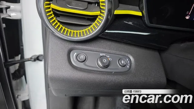 ChevroletGMDaewoo Trax 2024 — фото 19