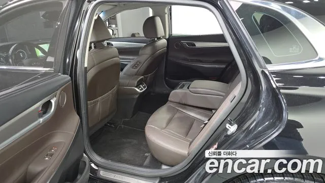 Hyundai Grandeur 2020 — фото 11
