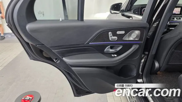 Mercedes-Benz GLE-Class 2025 — фото 15