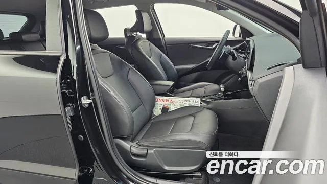 Kia Niro 2022 — фото 16