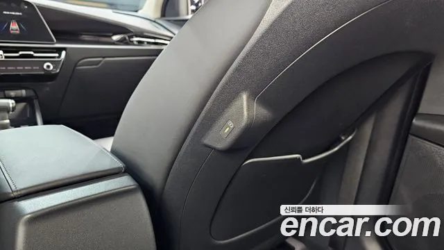 Kia Niro 2022 — фото 28