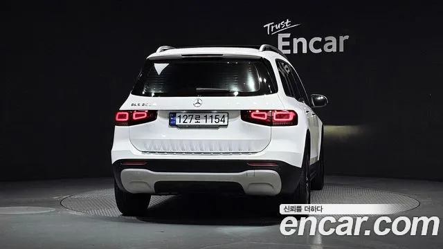 Mercedes-Benz GLB-Class 2021 — фото 4