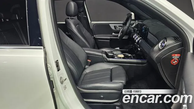 Mercedes-Benz GLB-Class 2021 — фото 16