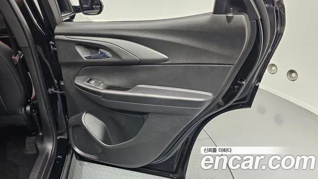 ChevroletGMDaewoo Trailblazer 2022 — фото 15