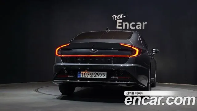 Hyundai Sonata 2022 — фото 4
