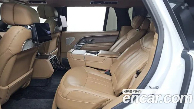 Land Rover Range Rover 2023 — фото 16
