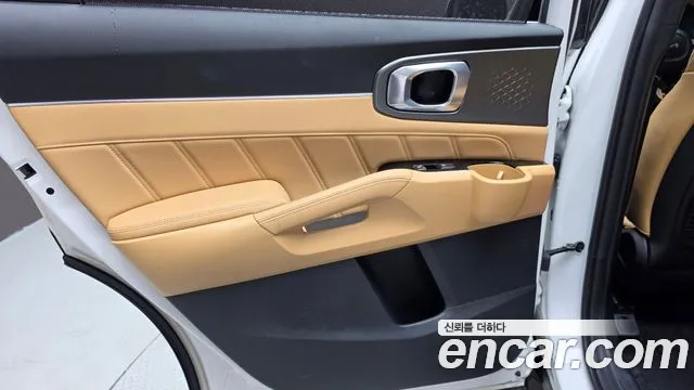Kia Sorento 2023 — фото 15