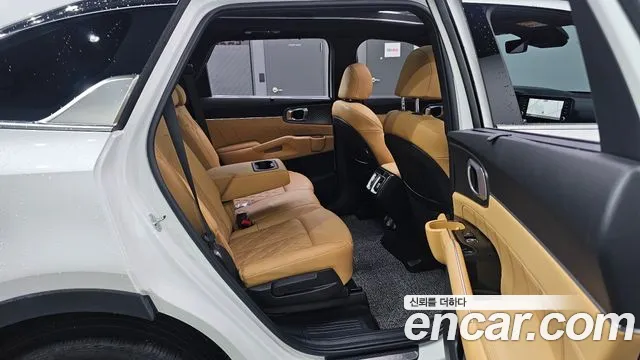 Kia Sorento 2023 — фото 17