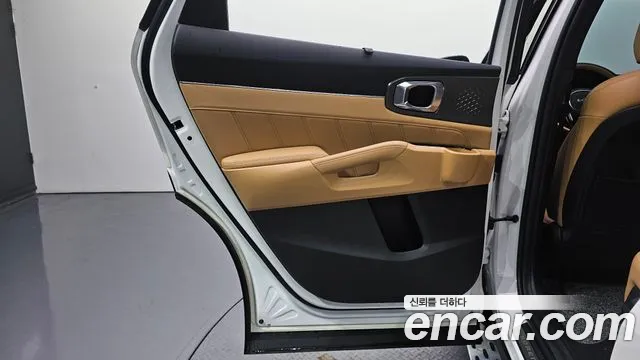 Kia Sorento 2023 — фото 15