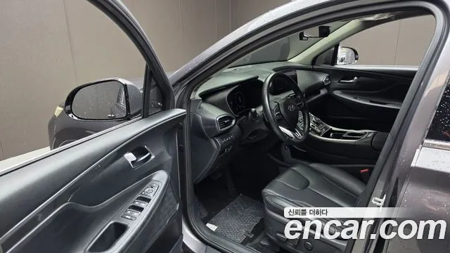 Hyundai Santafe 2023 — фото 13