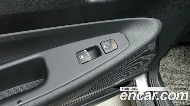 Hyundai Santafe 2023 — фото 27