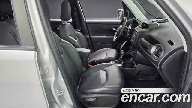 Jeep Renegade 2019 — фото 16
