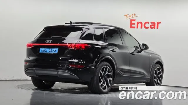 Audi Q6 e-tron 2025 — фото 2