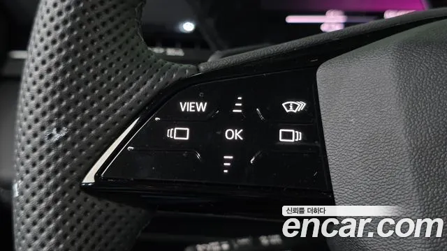 Audi Q6 e-tron 2025 — фото 24