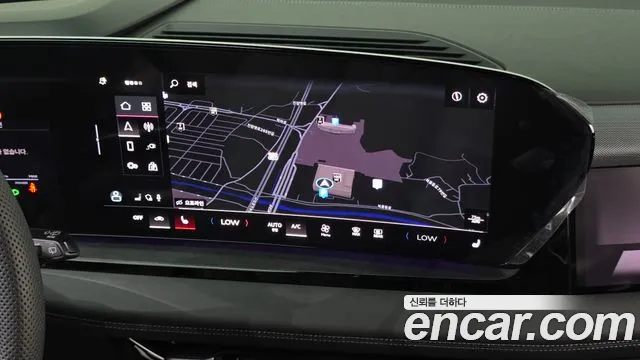 Audi Q6 e-tron 2025 — фото 26