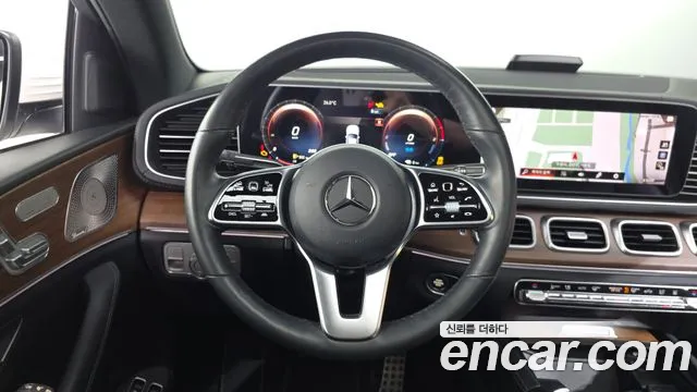 Mercedes-Benz GLE-Class 2022 — фото 19