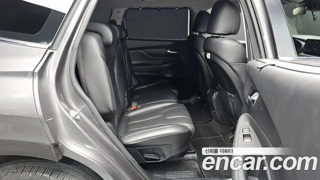 Hyundai Santafe 2021 — фото 17