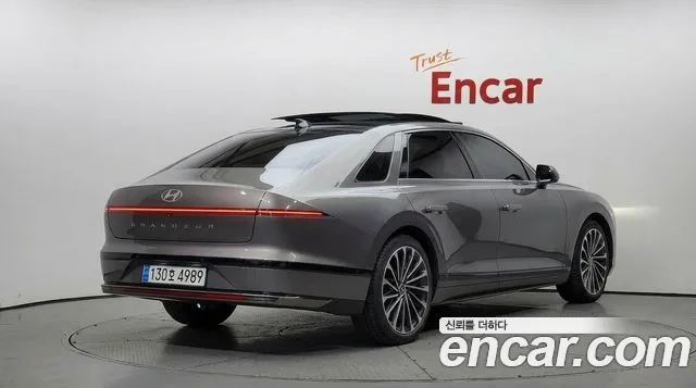 Hyundai Grandeur 2023 — фото 2