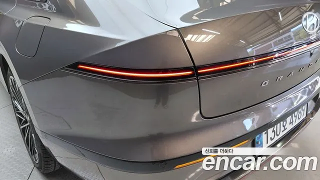 Hyundai Grandeur 2023 — фото 9