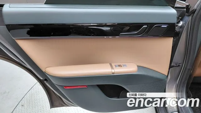 Hyundai Grandeur 2023 — фото 15