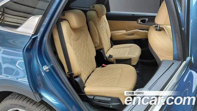 Kia Sorento 2022 — фото 17