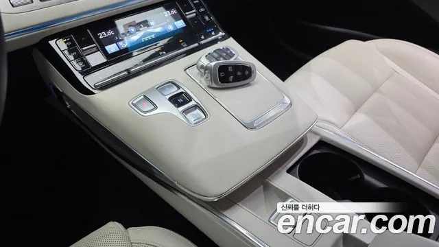 Hyundai Grandeur 2023 — фото 9