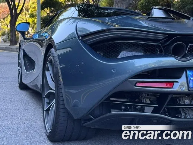 Mclaren 720S 2019 — фото 12