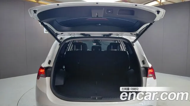 Hyundai Santafe 2023 — фото 23
