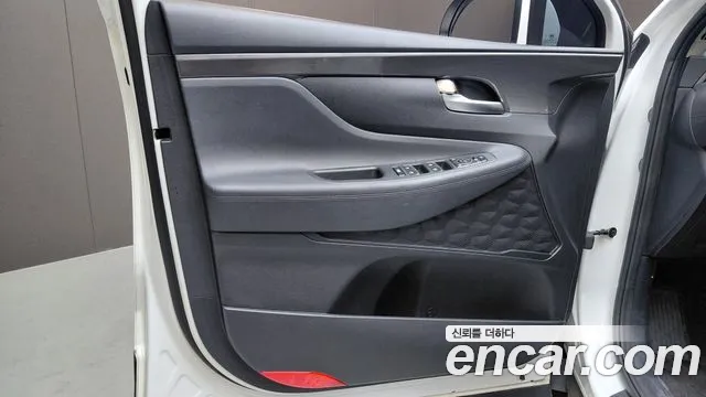 Hyundai Santafe 2023 — фото 14